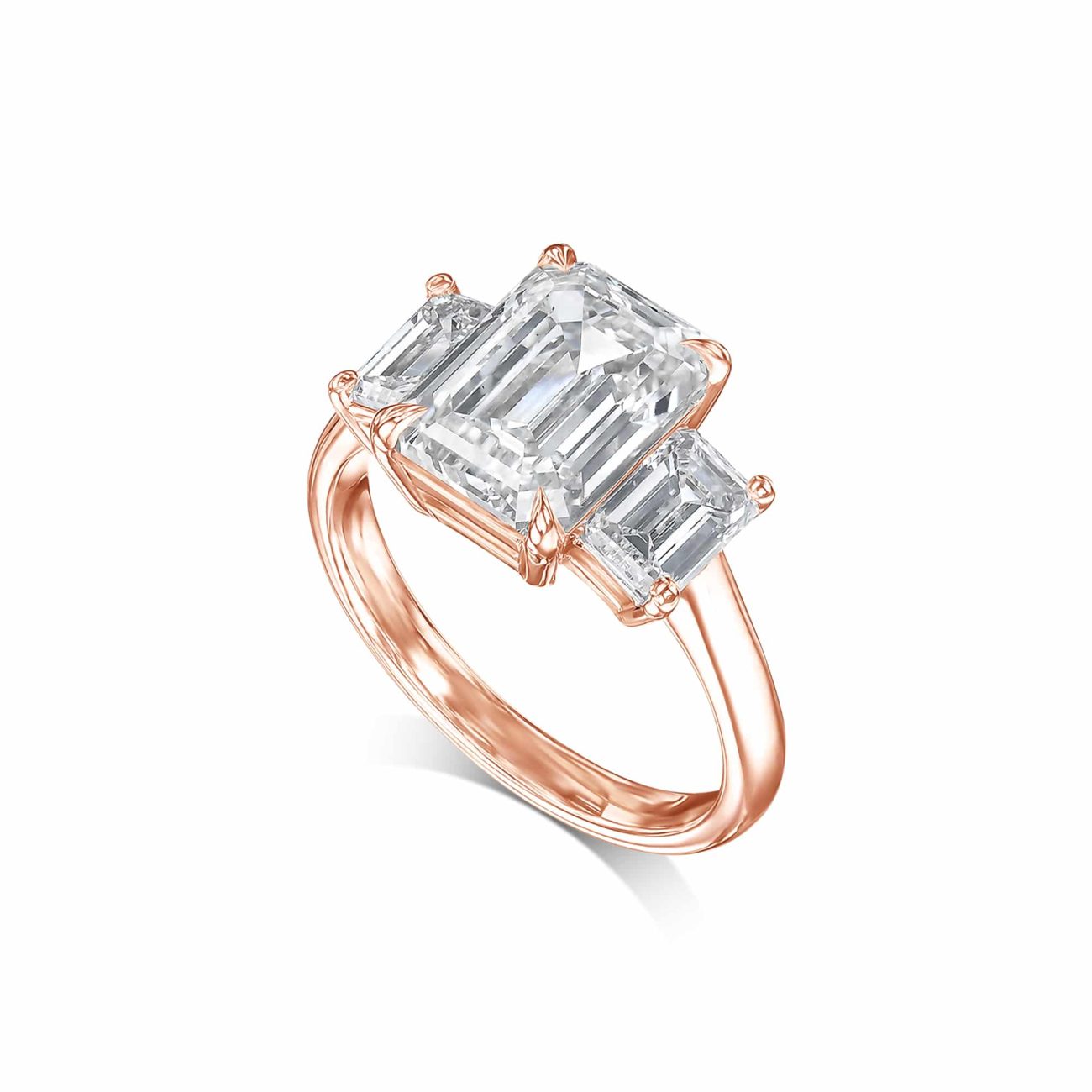 טבעת אירוסין שלוש אבנים עם יהלומי צד